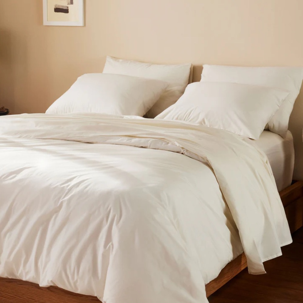 Brooklinen luxe sateen core sheet set cream king